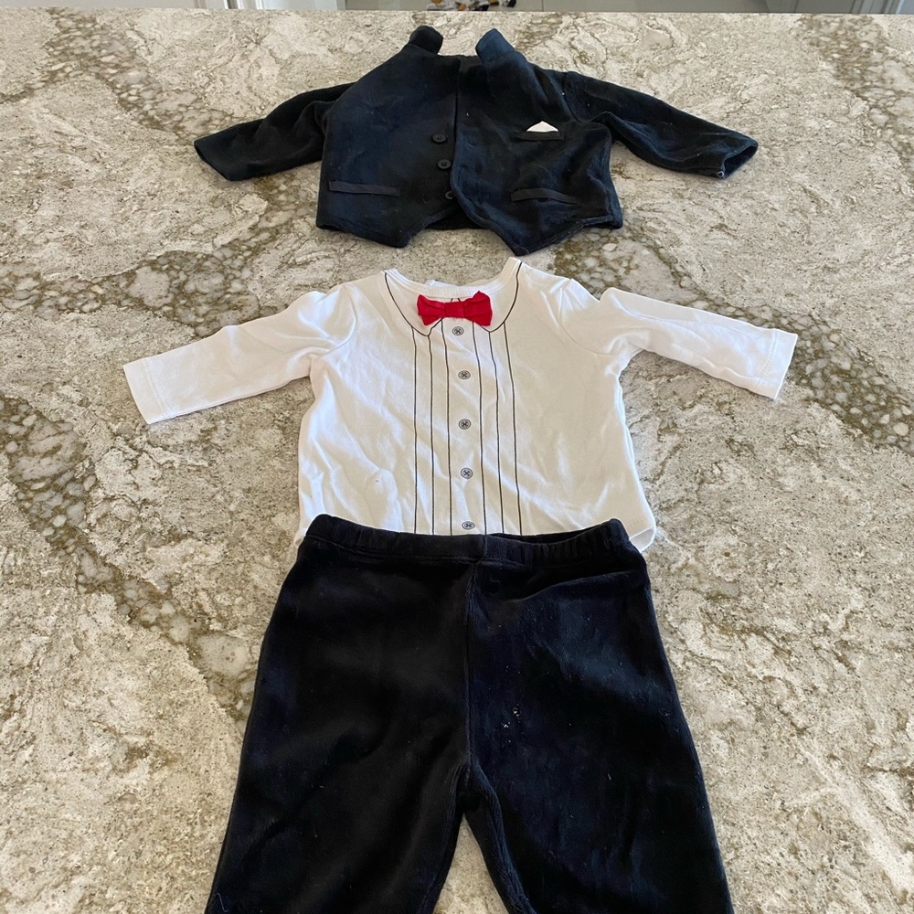 Newborn tuxedo onesie